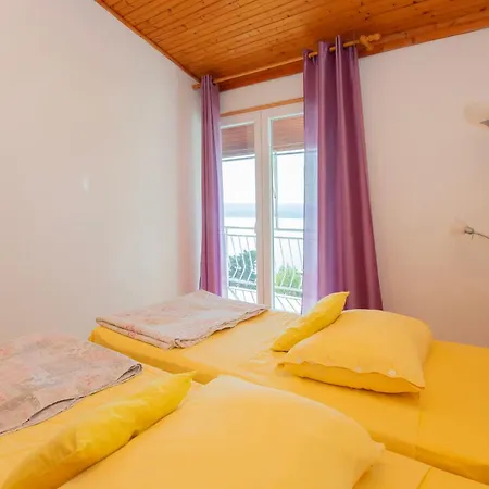 Apartments Ozren Omis Exterior photo